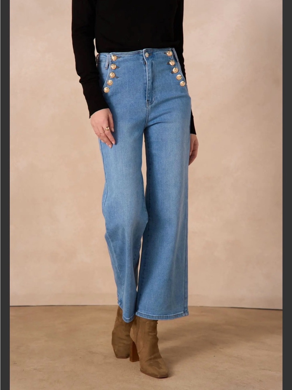 FR76. From France 🇫🇷 Jeans with Decorative Buttons - Light Blue
